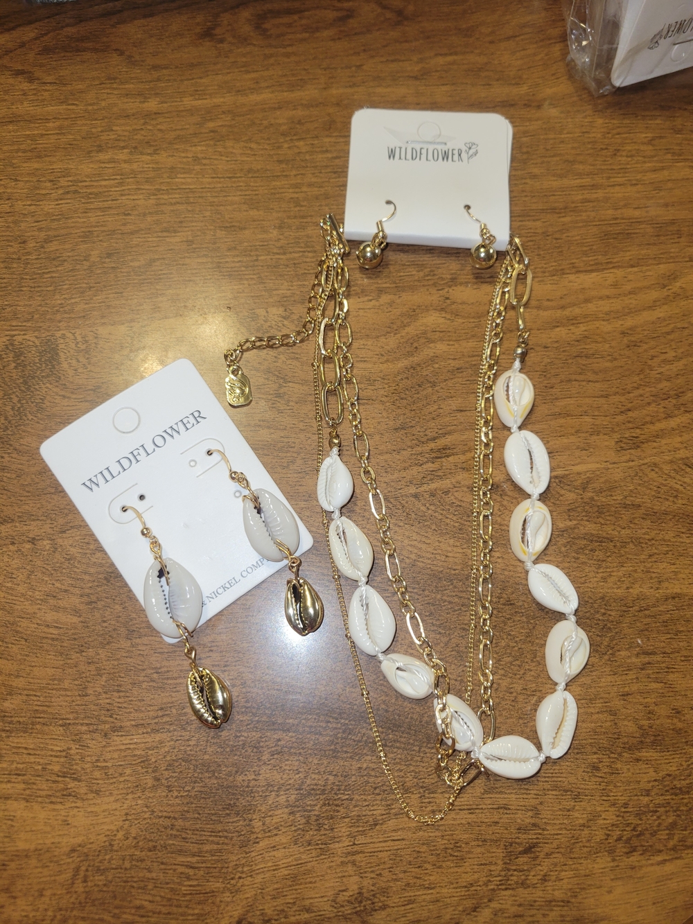 485 Wildflowers Gold and White Cowrie Shell Layered Necklace w Matching Earrings